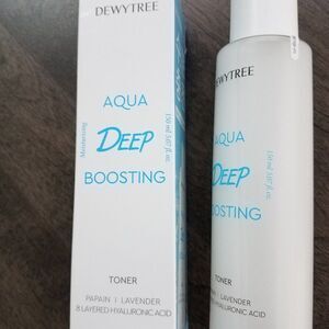 AQUA Deep Boosting Moisturizing Toner sealed unisex